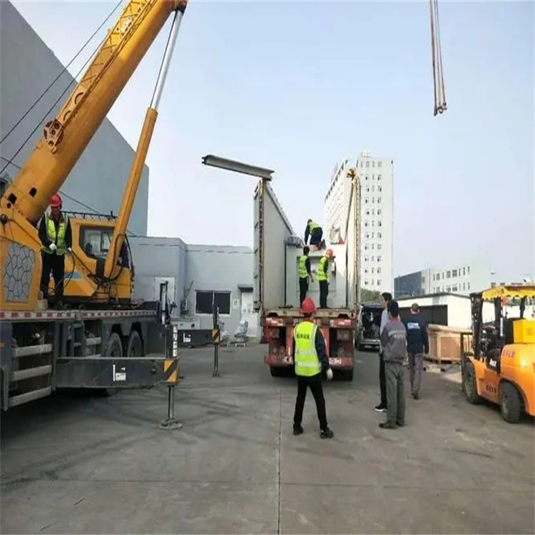 雨湖如何找到附近的吊车救援服务